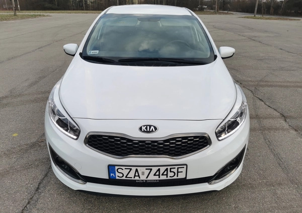 Kia Ceed cena 43999 przebieg: 71000, rok produkcji 2017 z Zawiercie małe 326